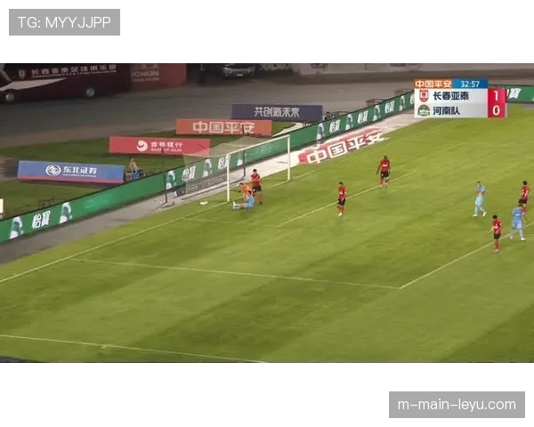 场均手抛长传球入禁区次数达3.97次 界外球战术复兴 场均手抛长传球入禁区次数达3.97次 界外球战术复兴